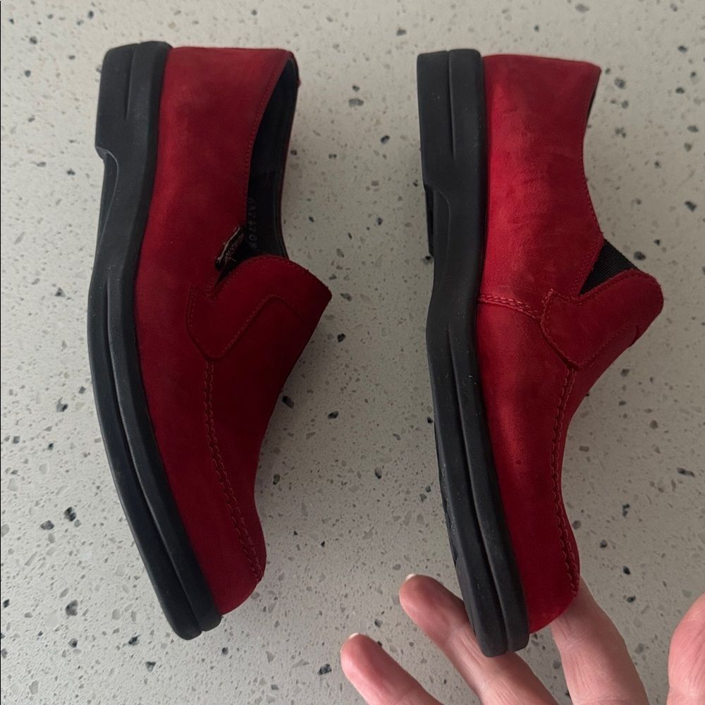 Mephisto Women’s Cool Air Breathable Red Suede Leather Loafers Slip-On Size 7.5 - Picture 12 of 14
